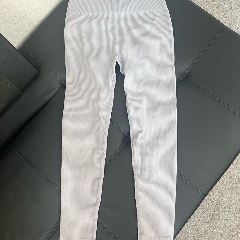 Women’s Ribbed Leggings - Light Gray